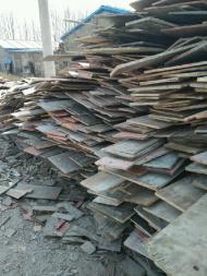 大量收购各种废旧建筑木材拆迁料,销售旧模板、方木